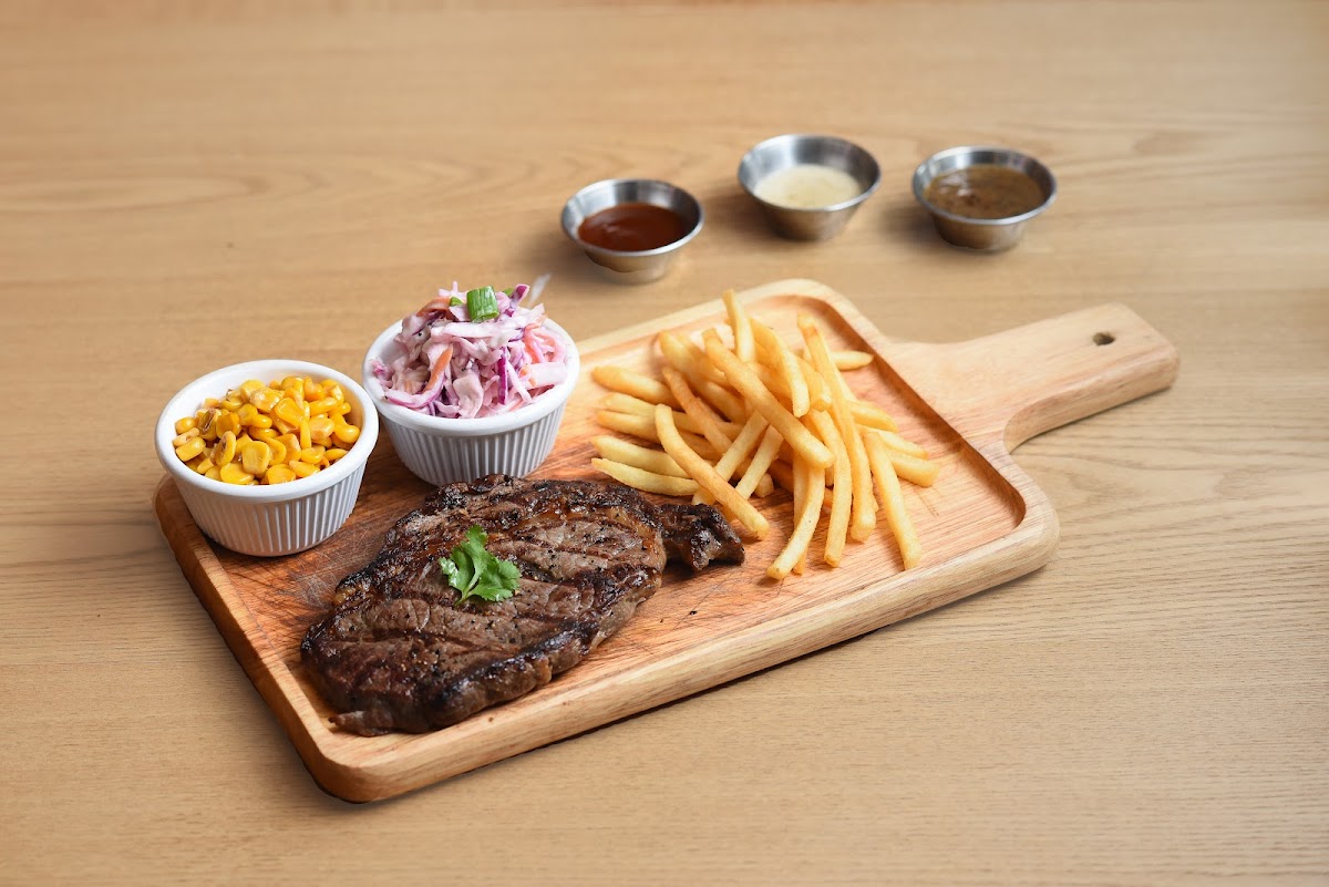 Thai'd Me Up X Meat You Here Photos 2